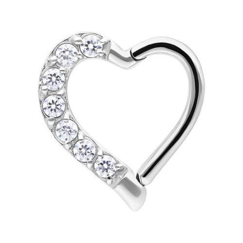 Silberner Herz-Piercingring mit klaren Kristallen auf weißem Hintergrund