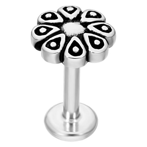 Silbernes Labret mit blumenförmigem Design auf weißem Hintergrund