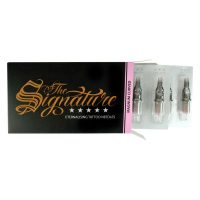 Verpackung von Magnum Curved Cartridge Tattoonadeln mit transparenten Kassetten auf weißem Hintergrund