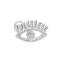 Silbernes Ohr Barbell Piercing in Augenform auf weißem Hintergrund