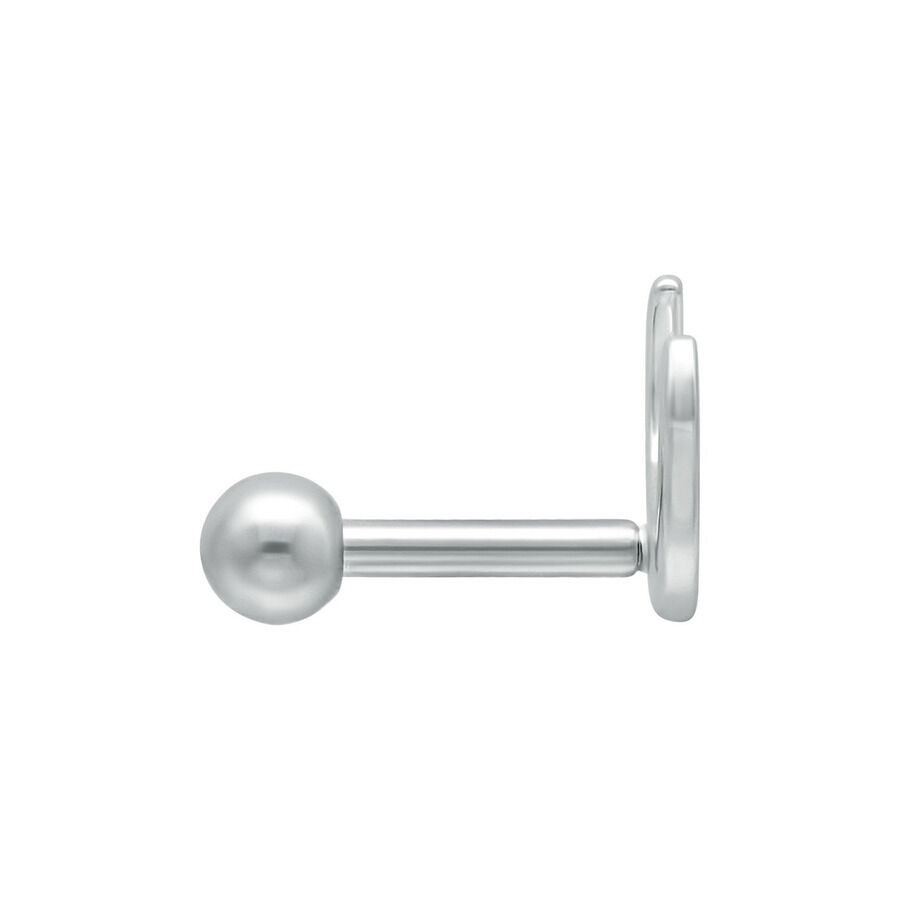 Silberner Earbarbell aus Chirurgenstahl 316L auf weißem Hintergrund