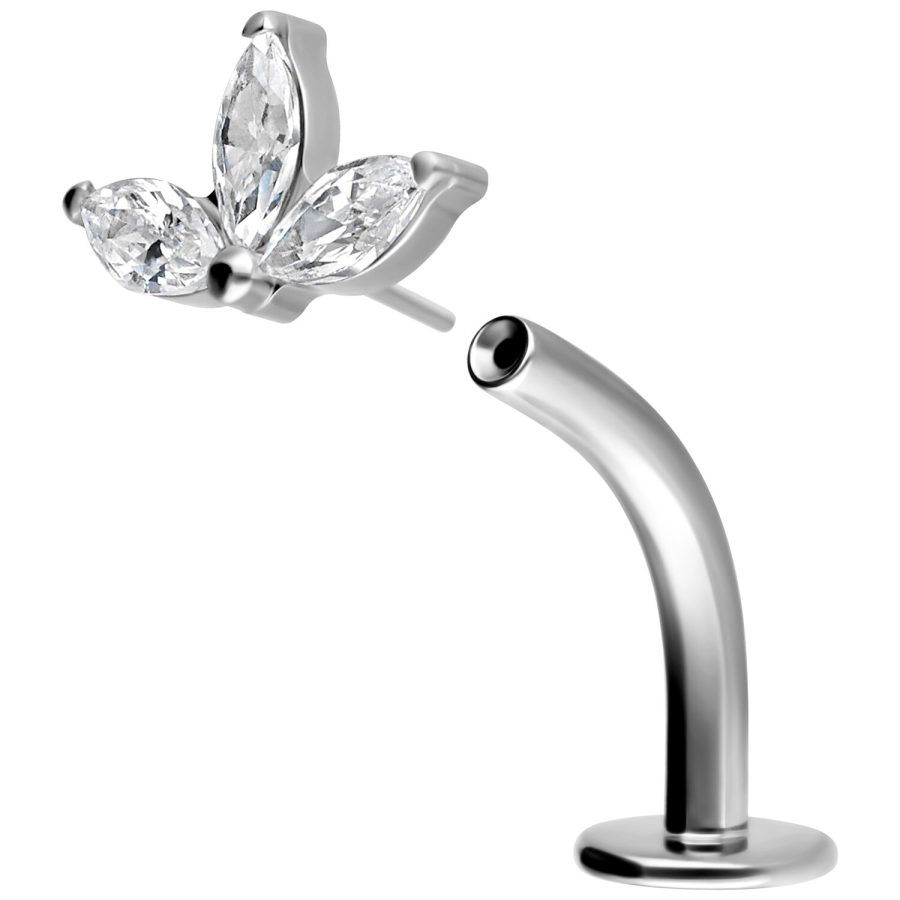 Silbernes Titan Curved Labret mit Kristallblüte auf weißem Hintergrund