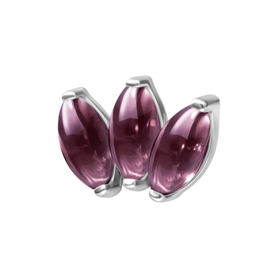 Silberner Lotus Aufsatz mit drei lila Amethysten auf weißem Hintergrund