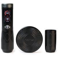 Grauer GTR Wireless Tattoo Pen mit abnehmbarem Griff auf weißem Hintergrund