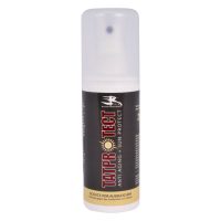 Tatprotect Flasche mit schwarzem Etikett und Sprühkopf auf weißem Hintergrund