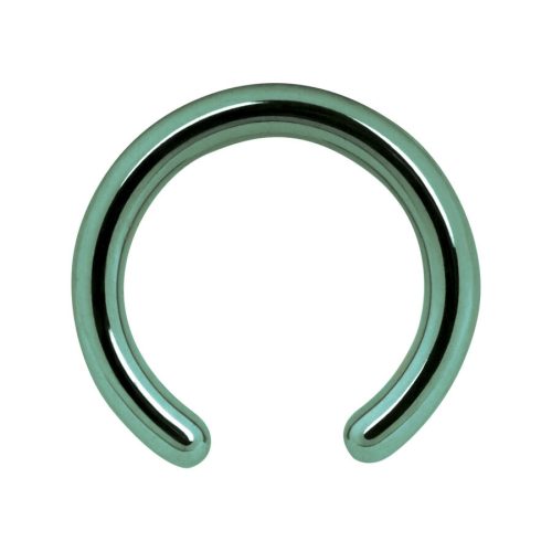 Dunkelgrüner anodisierter Clip in Ring ohne Ball auf weißem Hintergrund