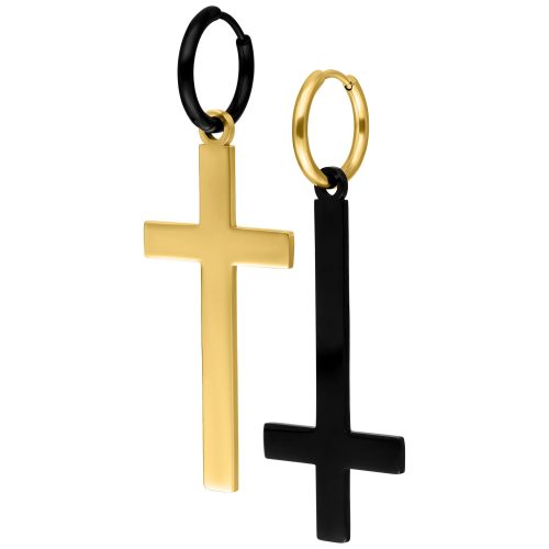 Zwei Ohrringe mit Kreuzanhänger, einer in Gold und einer in Schwarz, auf weißem Hintergrund