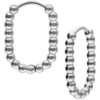 Silberne ovale Bubble Hoops aus Chirurgenstahl vor weißem Hintergrund