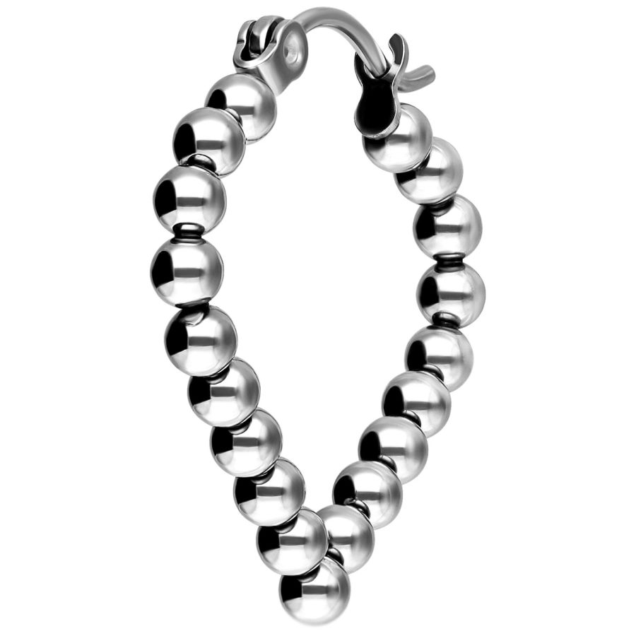 Silberne Bubble Polygon Hoops Ohrringe aus Chirurgenstahl auf weißem Hintergrund