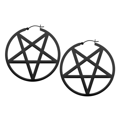 Zwei schwarze Pentagramm-Ohrringe aus Chirurgenstahl auf weißem Hintergrund