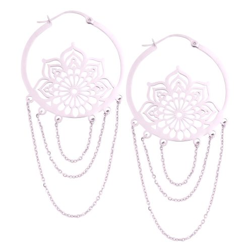 La Fleur Hoops Ohrringe aus Edelstahl mit filigranem Blumenmuster und Kettenanhängern auf weißem Hintergrund