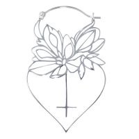 Silberne Ohrhänger in Blumenform aus Chirurgenstahl auf weißem Hintergrund