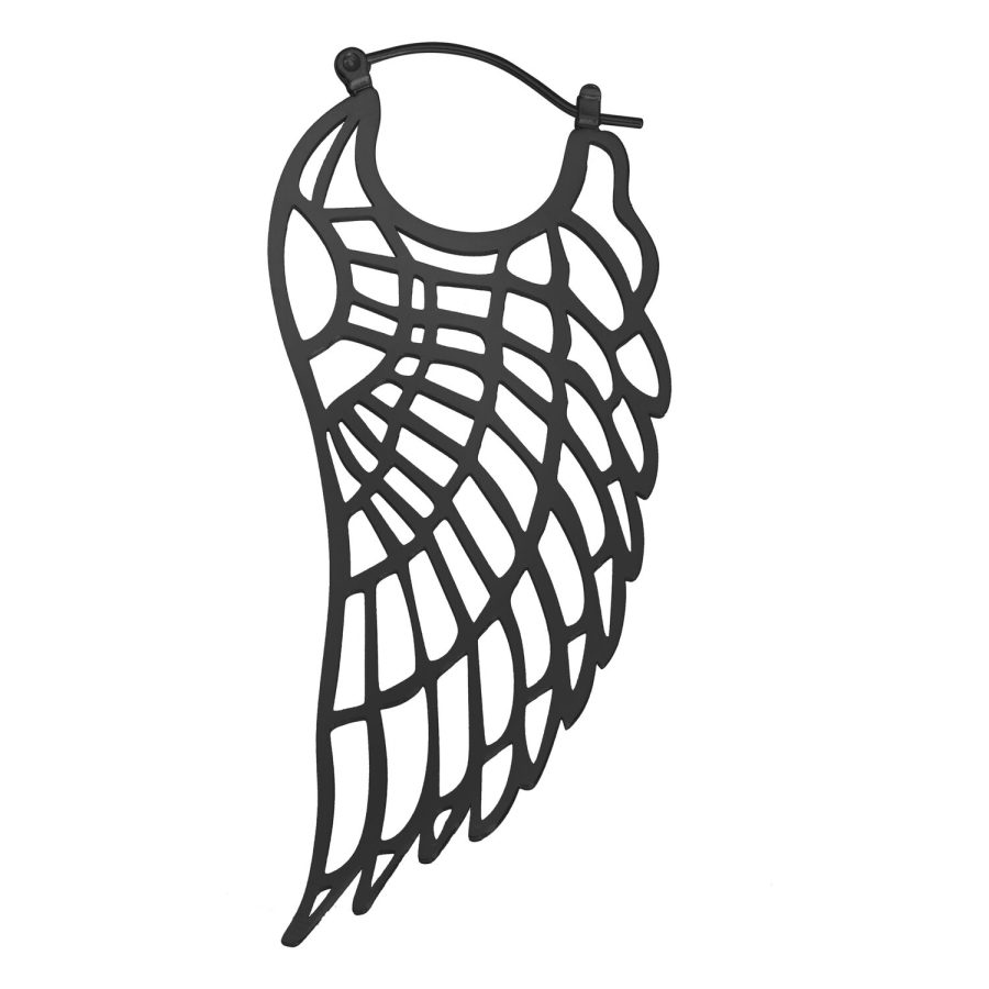 Schwarze Wing Hoops Ohrringe mit filigranem Design auf weißem Hintergrund