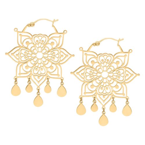 Zwei goldene Mandala-Ohrringe aus Chirurgenstahl auf weißem Hintergrund