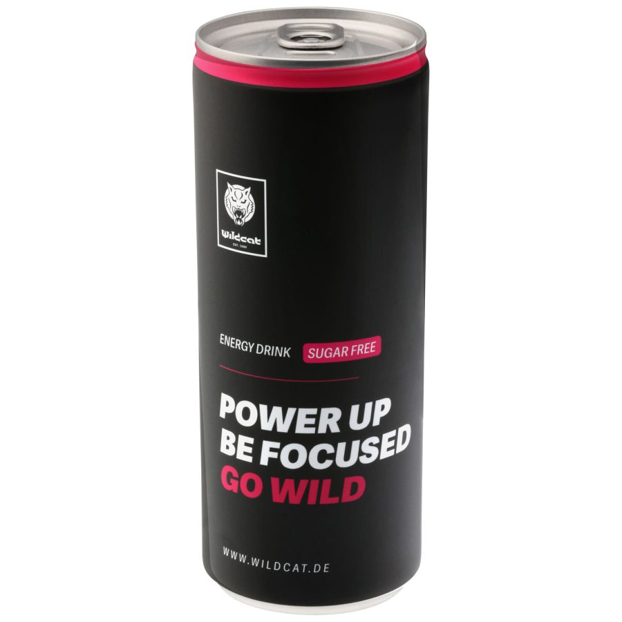 Schwarze Wildcat Energy Drink Dose mit pinkem Text auf weißem Hintergrund
