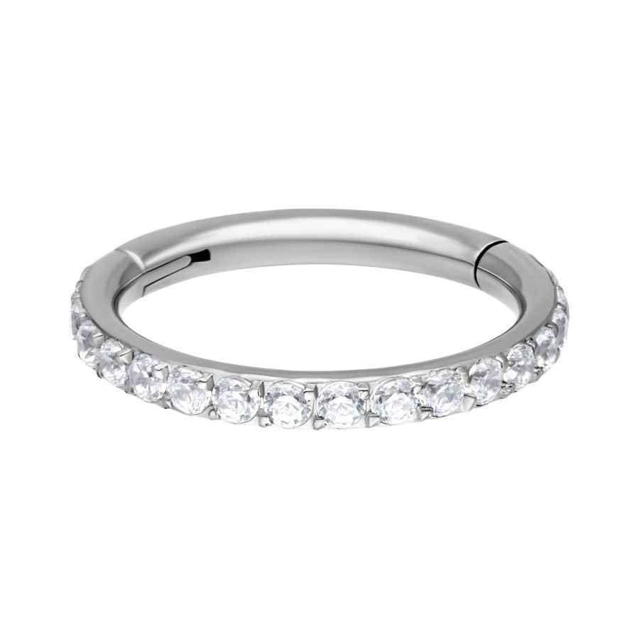 Silberfarbener Piercing Ring mit Kristallen, 6,0 mm Innendurchmesser, auf weißem Hintergrund