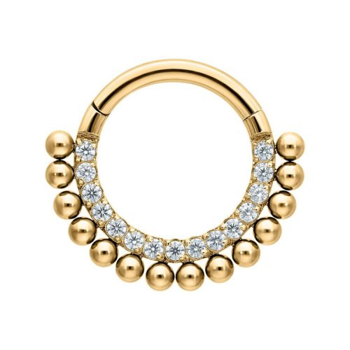 Goldener Piercing-Ring mit Kristallen auf weißem Hintergrund