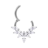 Silberner Septum Clicker mit Marquise Kristallen auf weißem Hintergrund
