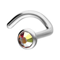 Silberner Nasenstecker mit facettiertem Aurora Boreale Kristall auf weißem Hintergrund