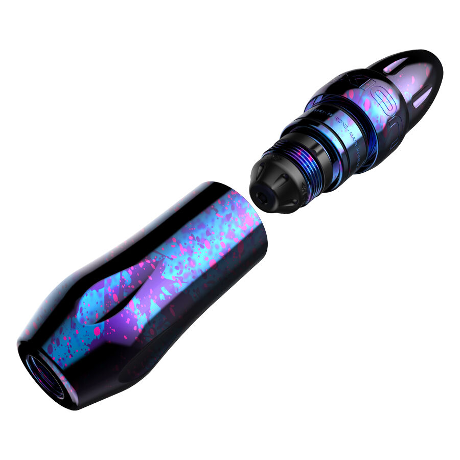 Xion Pen Cosmic Storm Tattoomaschine in Pink, Blau, Lila auf weißem Hintergrund