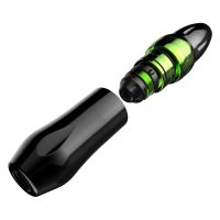 Hellgrüner Xion Pen Kryptonite mit schwarzem Griff auf weißem Hintergrund