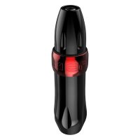 Schwarzer und roter Xion Pen aus Aluminium auf weißem Hintergrund