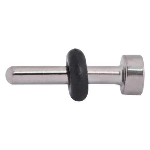 Silberner Piercing Keeper aus Titan mit schwarzem Gummiring auf weißem Hintergrund