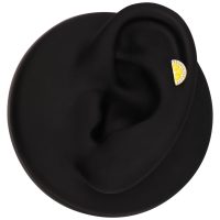 Schwarzes Ohrmodell mit kleinem goldenen Zitronen-Piercingaufsatz